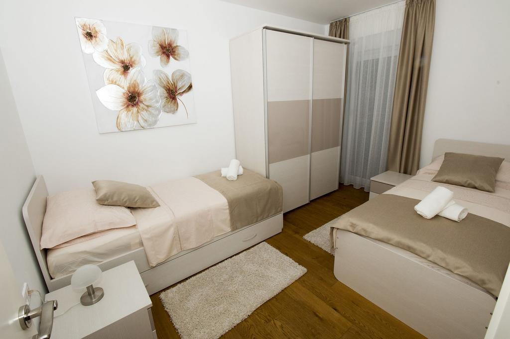 Lct Apartment Laura Omis Luaran gambar
