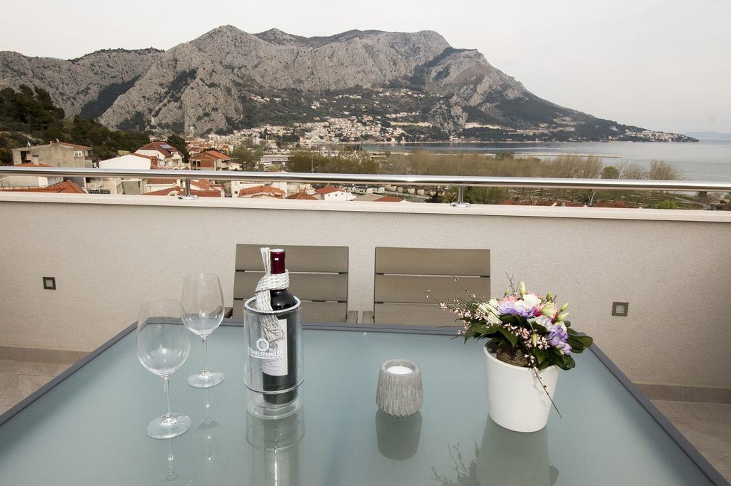 Lct Apartment Laura Omis Luaran gambar