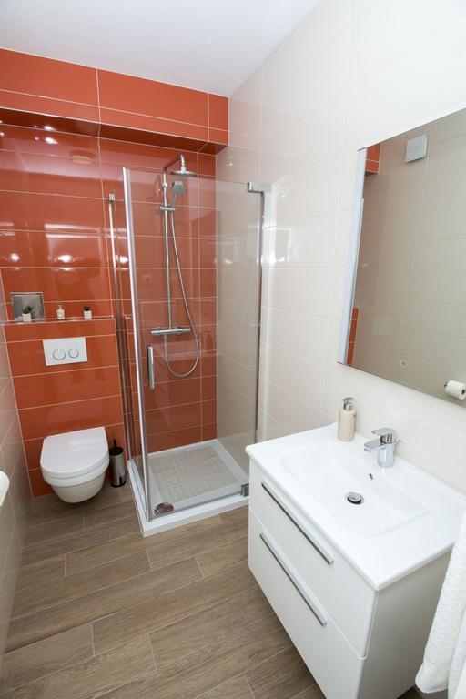 Lct Apartment Laura Omis Luaran gambar
