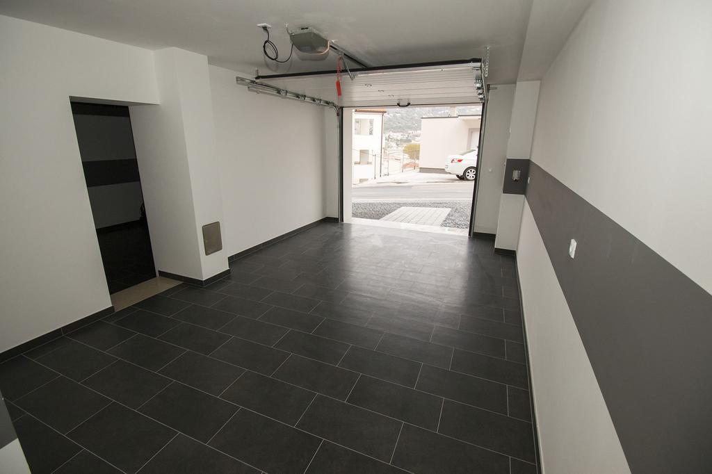 Lct Apartment Laura Omis Luaran gambar