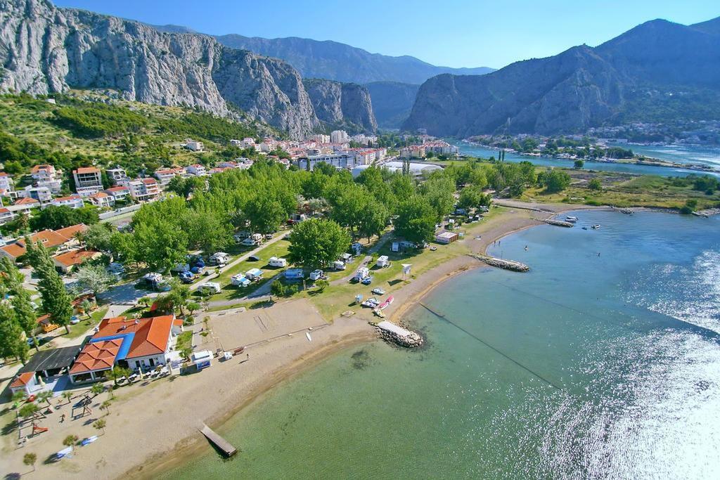 Lct Apartment Laura Omis Luaran gambar